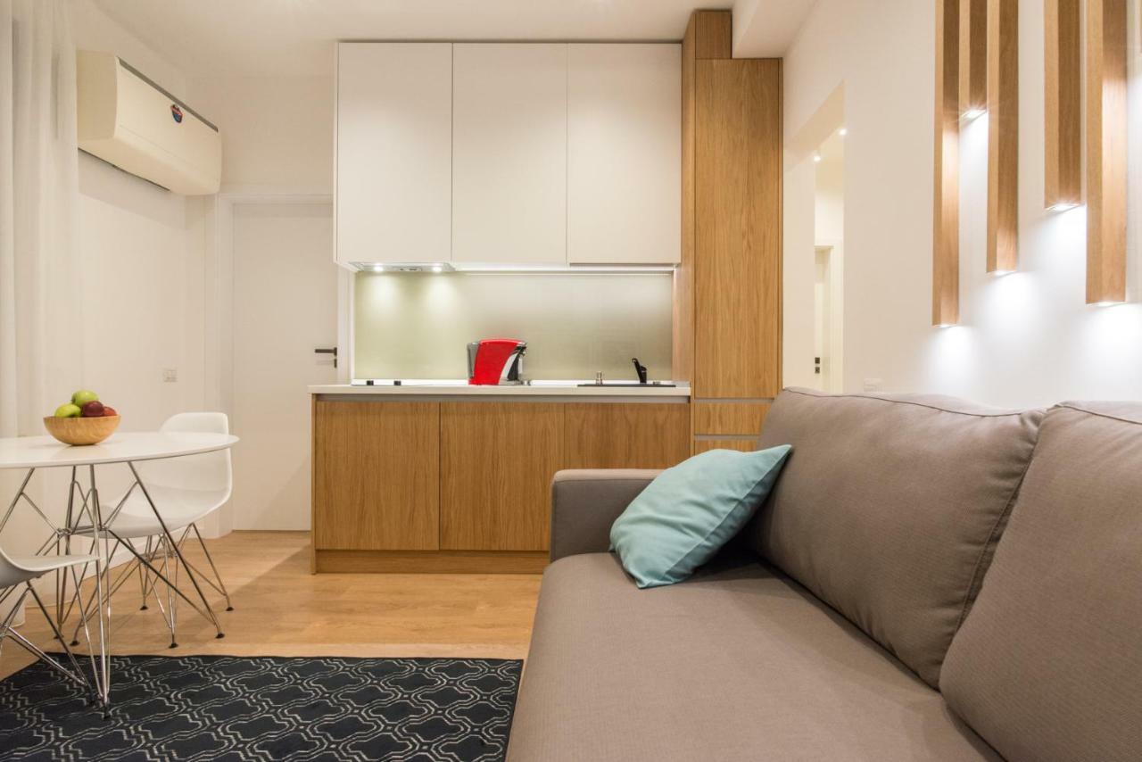 Arbans Cosy Modern Apartment In The City Center ブカレスト エクステリア 写真