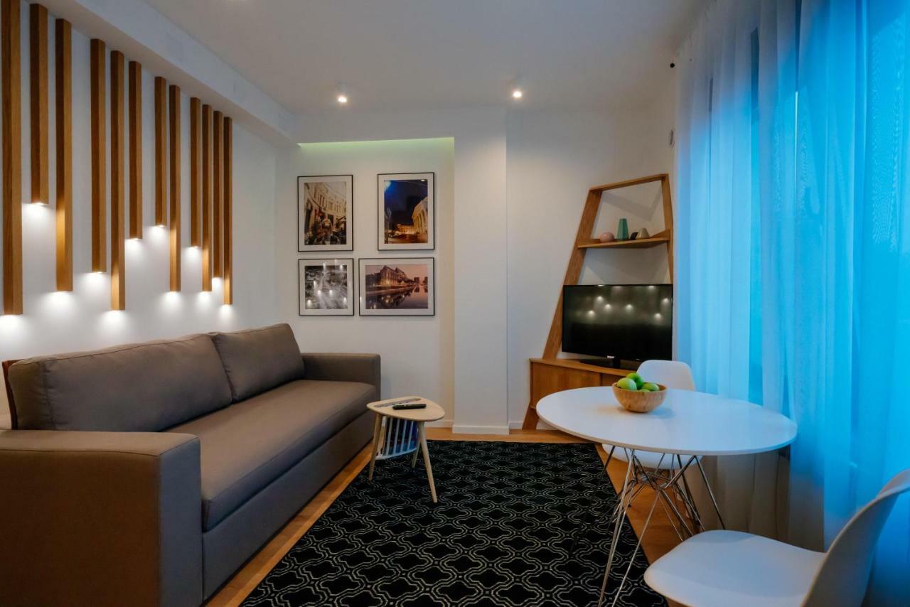 Arbans Cosy Modern Apartment In The City Center ブカレスト エクステリア 写真